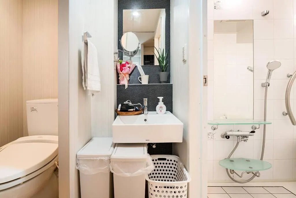 Osaka Central Private Rental: Authentic Local Experience Japan